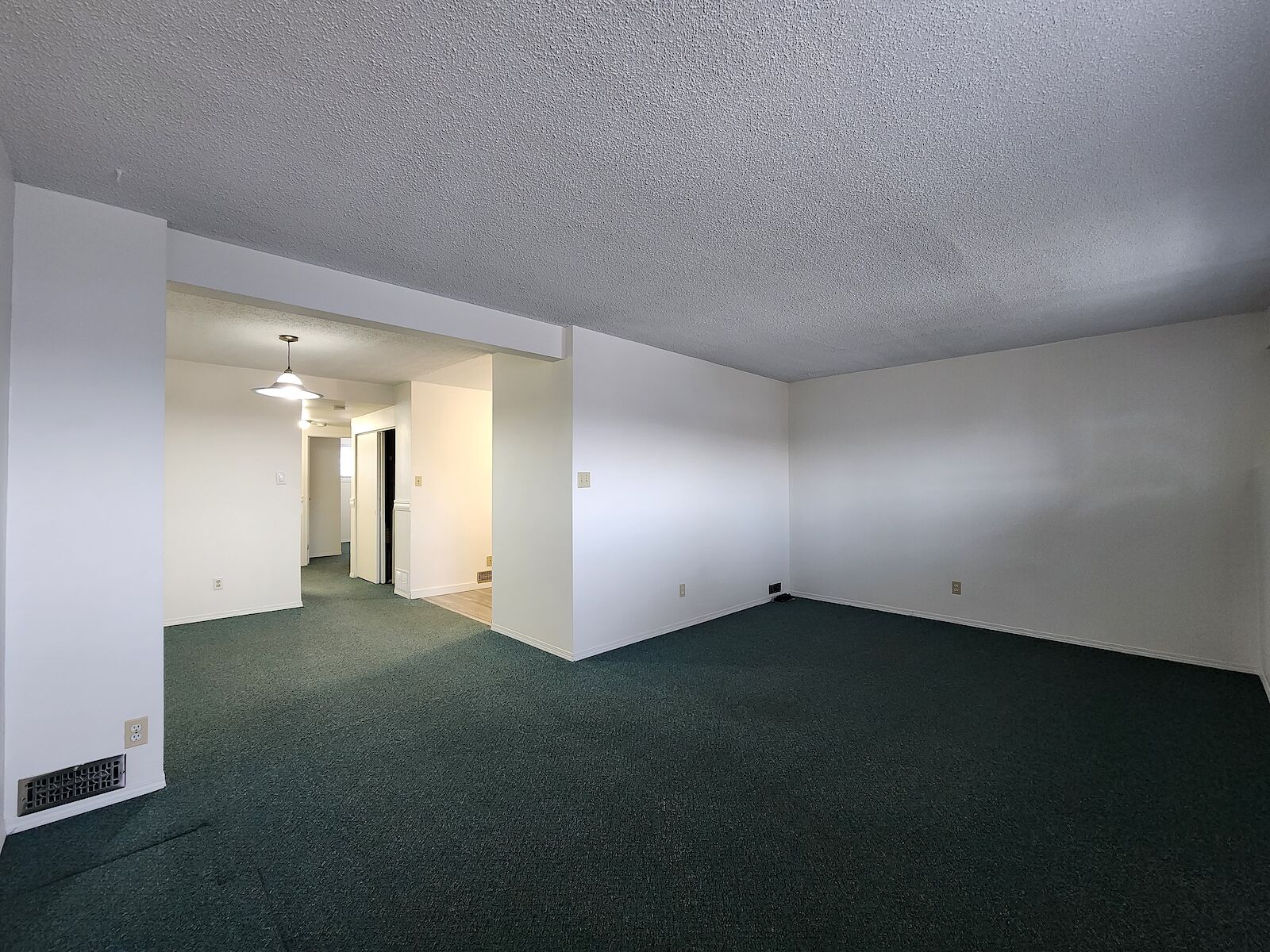 Calgary 2 bedrooms Basement for rent. Property photo: 553209-1
