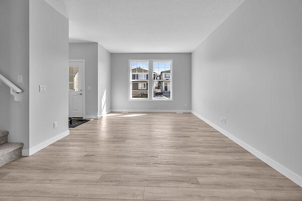 Calgary 3 bedrooms Duplex for rent. Property photo: 553395-2