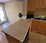 2 bedroom- 1 Bath Townhouse with Patio