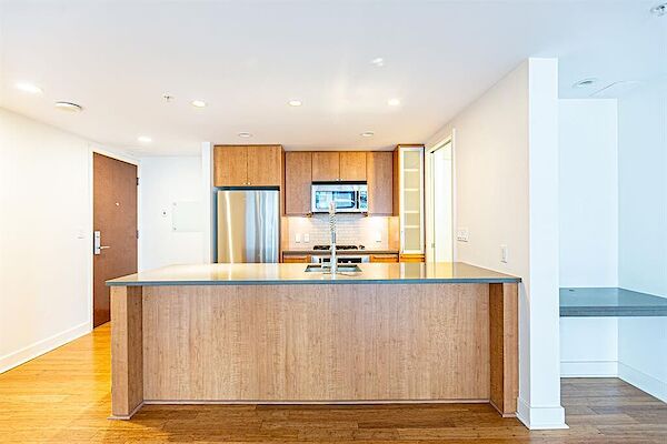 Calgary 2 bedrooms Condo Unit for rent. Property photo: 554576-3