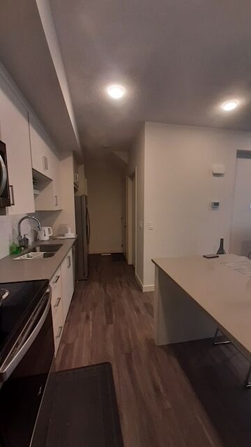 Calgary 2 bedrooms Townhouse for rent. Property photo: 554578-1