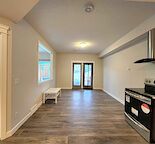 Modern Walk-Out Basement Suite in Evanston