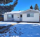 Great Main Floor Bungalow in Canyon Meadows