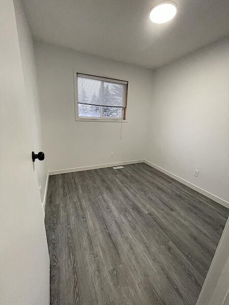 Calgary 1 bedroom Room For Rent for rent. Property photo: 554873-2
