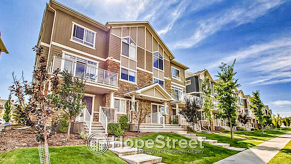 Calgary 2 bedrooms Townhouse for rent. Property photo: 554980-2