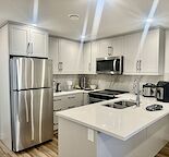 2 bedroom suite with Beach Club Access!