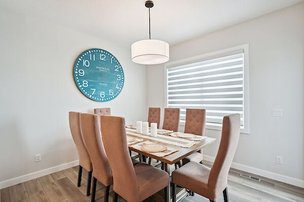 Calgary 3 + Den bedrooms House for rent. Property photo: 555289-2