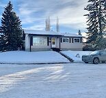 Nice Home on corner lot in family Neighbourhood with parks nearby