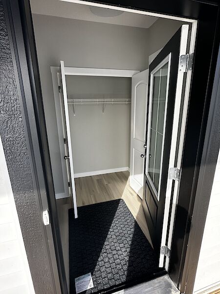 Calgary 3 bedrooms Duplex for rent. Property photo: 555841-3