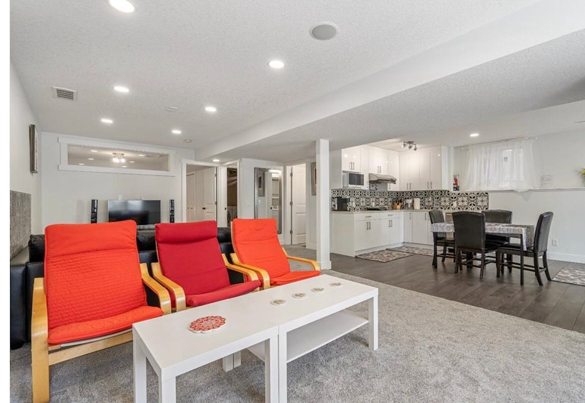 Calgary 1 bedroom Basement for rent. Property photo: 555919-1
