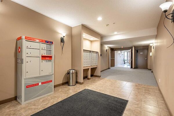 Calgary 2 bedrooms Condo Unit for rent. Property photo: 556112-3