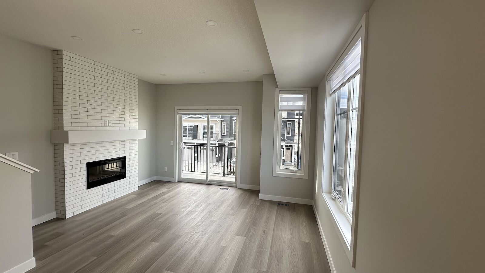 Calgary 4 bedrooms Townhouse for rent. Property photo: 556236-1