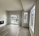 New Upgraded 4+4.5 B&B Townhouse