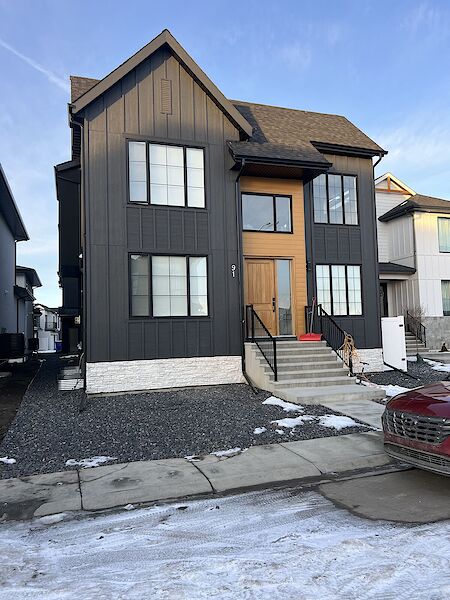 5 Bedroom house w/ Developed Basement