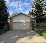 Large 3 bedroom Woodbine House available!