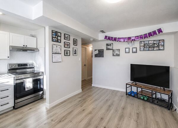 Calgary 2 bedrooms Basement for rent. Property photo: 557533-3