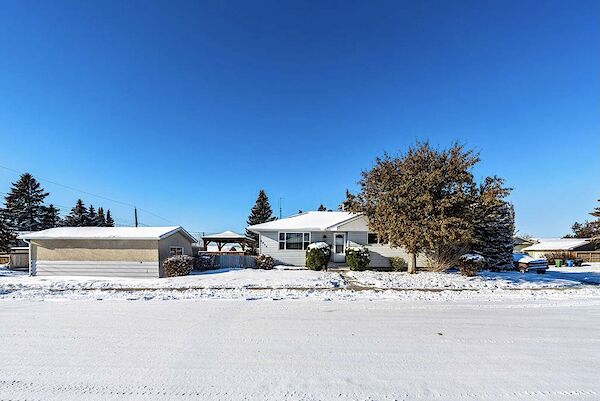Calgary 2 bedrooms Basement for rent. Property photo: 557553-2