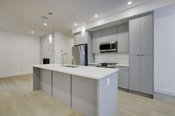Calgary 3 bedrooms Townhouse for rent. Property photo: 557847-2