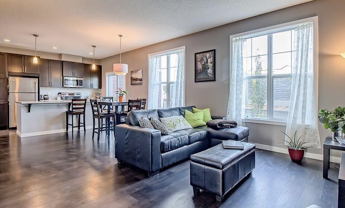 Calgary 3 bedrooms Townhouse for rent. Property photo: 558456-1