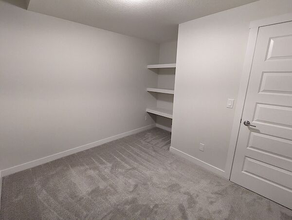 Calgary 2 bedrooms Condo Unit for rent. Property photo: 558870-2