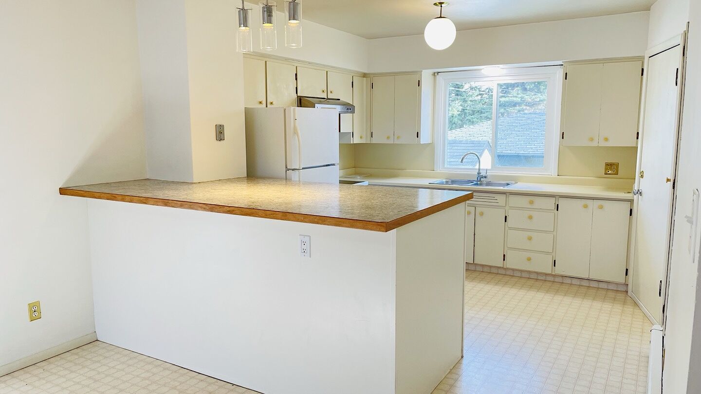 Calgary 2 bedrooms Main Floor for rent. Property photo: 558958-1