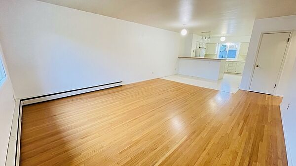 Calgary 2 bedrooms Main Floor for rent. Property photo: 558958-3