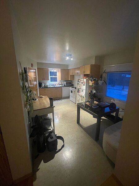 Calgary 2 bedrooms Main Floor for rent. Property photo: 559330-2