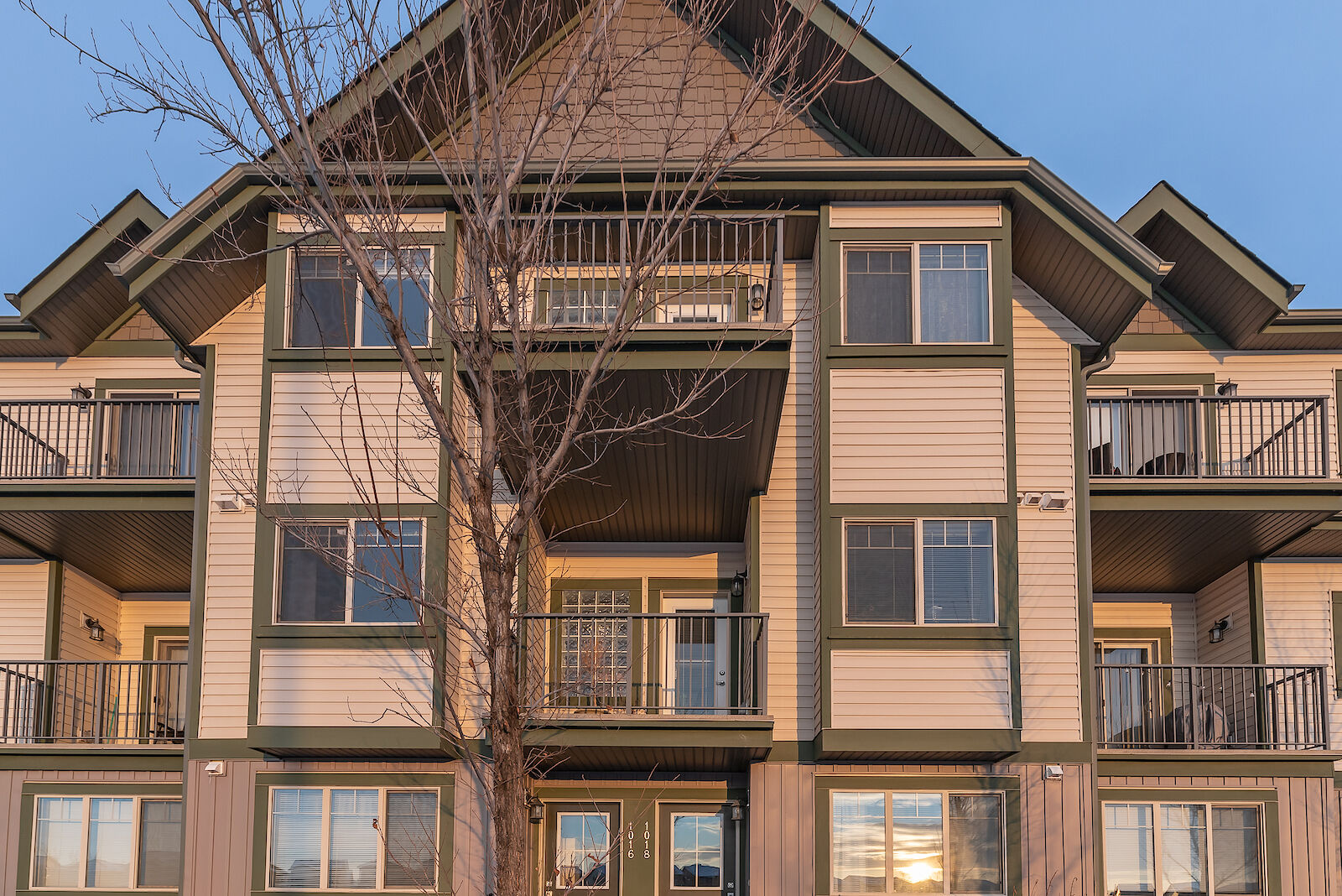 Calgary 2 bedrooms Townhouse for rent. Property photo: 559412-1