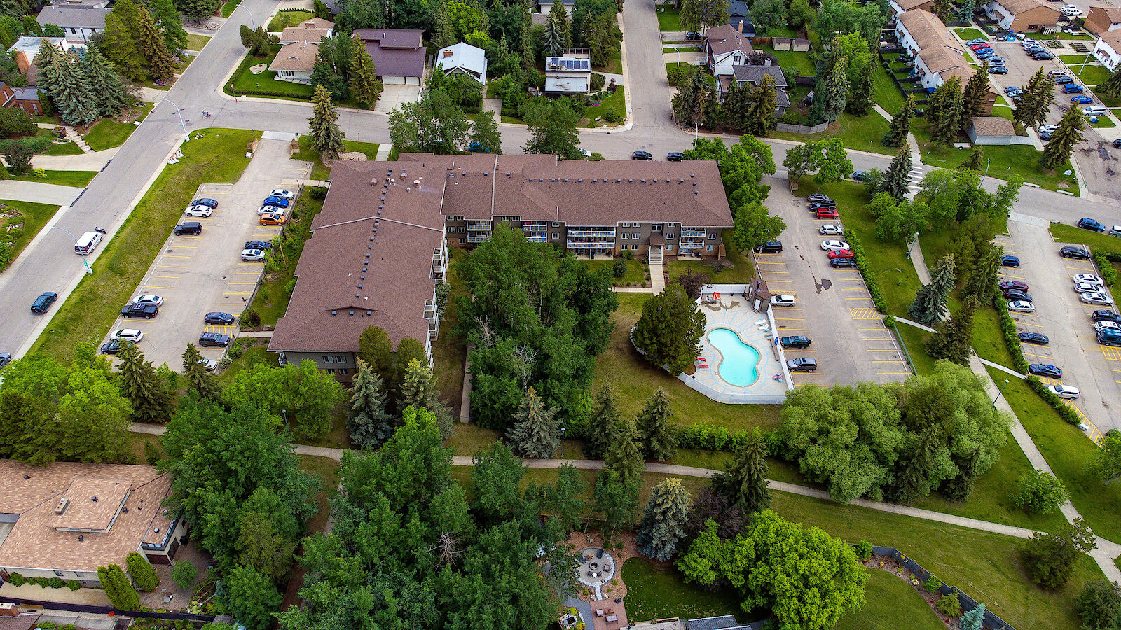 Edmonton 2 bedrooms Apartment for rent. Property photo: 559561-1
