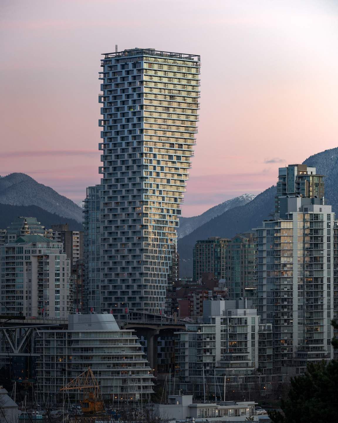 Vancouver studio Apartment for rent. Property photo: 559642-1