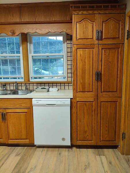 Calgary 5 + Den bedrooms House for rent. Property photo: 559649-2