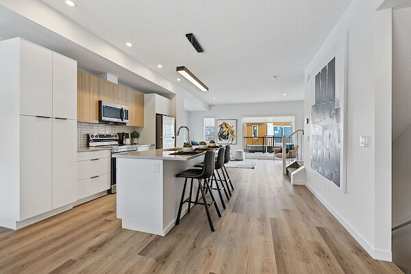 Airdrie 3 bedrooms Townhouse for rent. Property photo: 559699-2