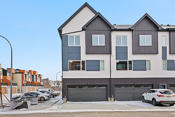 Airdrie 3 bedrooms Townhouse for rent. Property photo: 559699-3