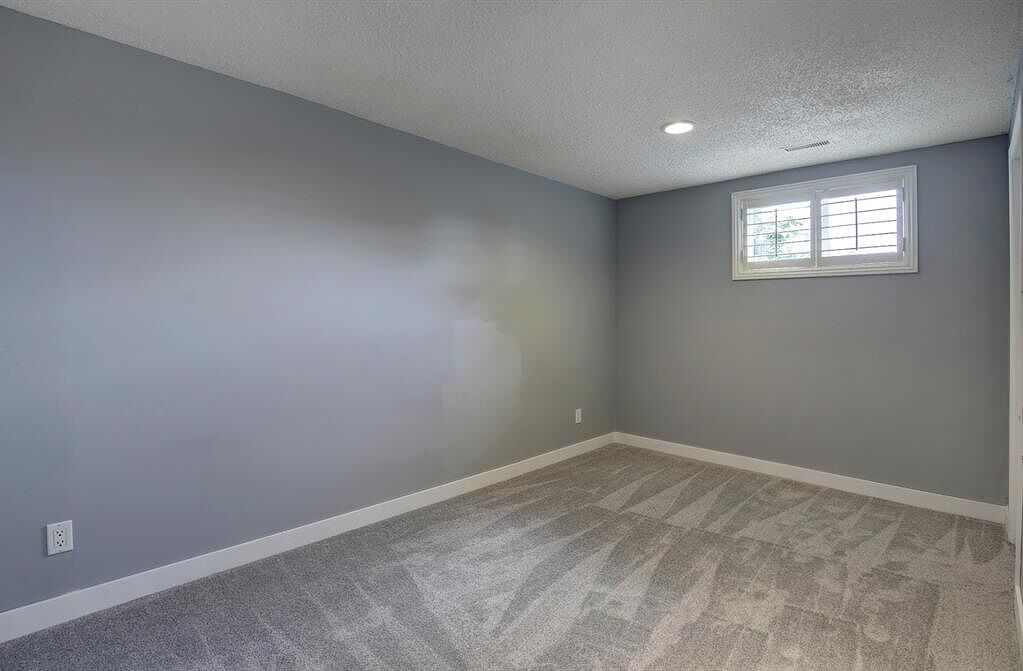 Calgary 2 bedrooms Basement for rent. Property photo: 559752-1