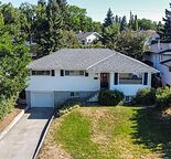 well lit clean well located 3 bedroom main floor.
