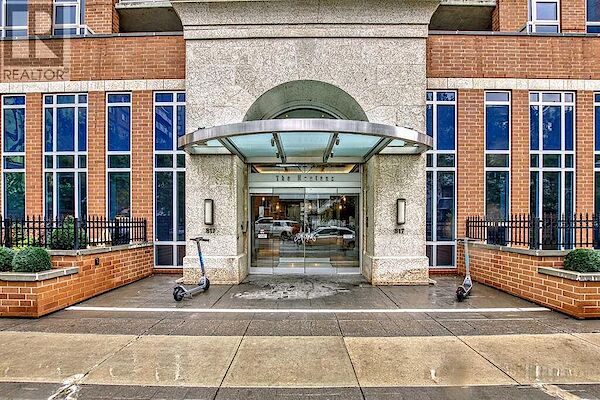 Calgary 2 + Den bedrooms Condo Unit for rent. Property photo: 559797-2