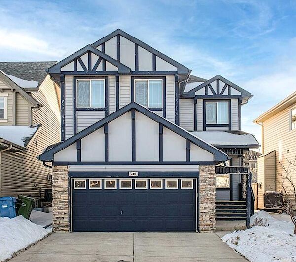 LUXURY OVER 3400 SQFT WHOLE HOUSE WITH NEW BASEMENT PRIVATE YARD