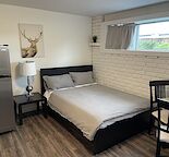Fully Furnished Bachelor Unit –  close to University of Calgary