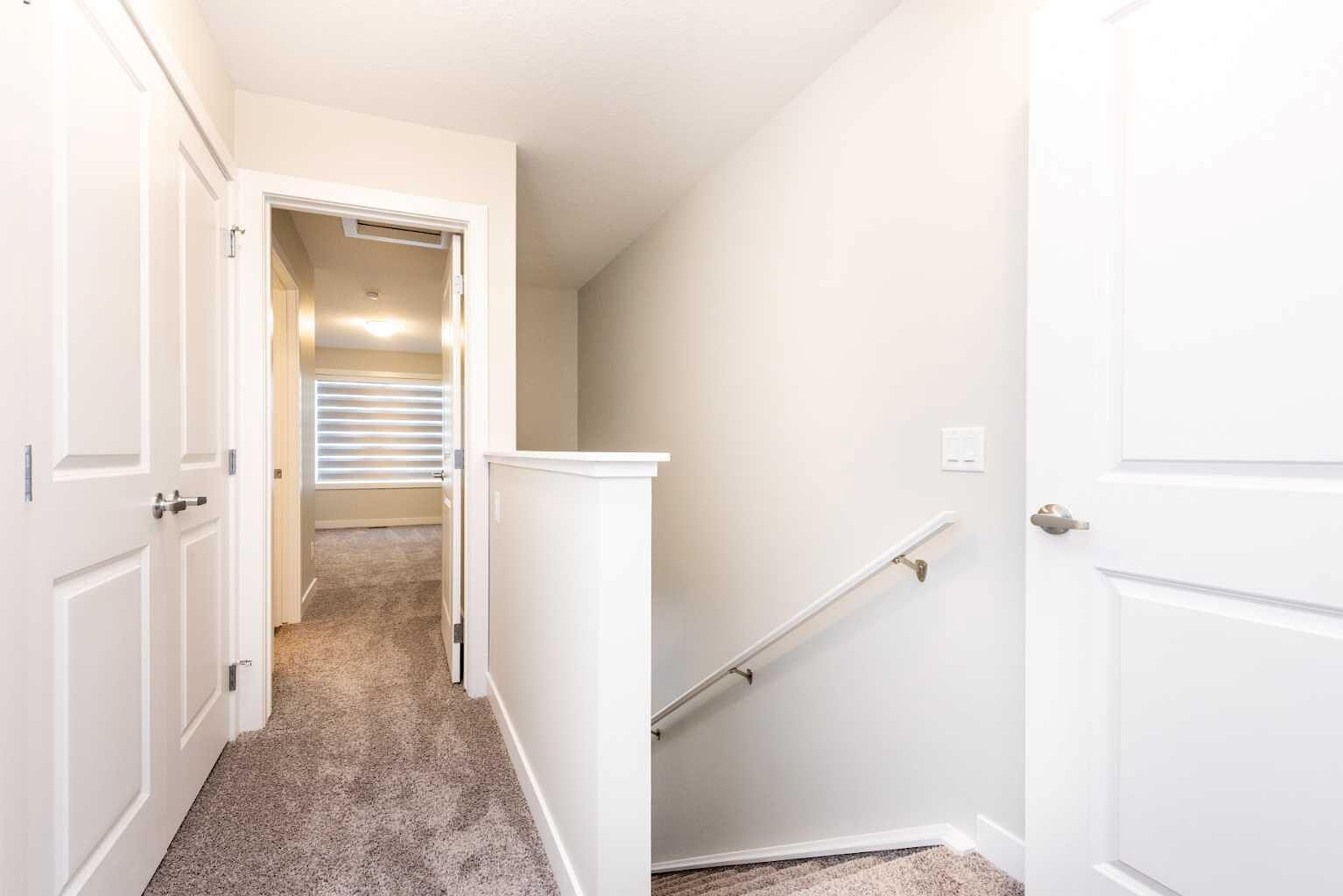 Calgary 3 bedrooms Townhouse for rent. Property photo: 560453-1