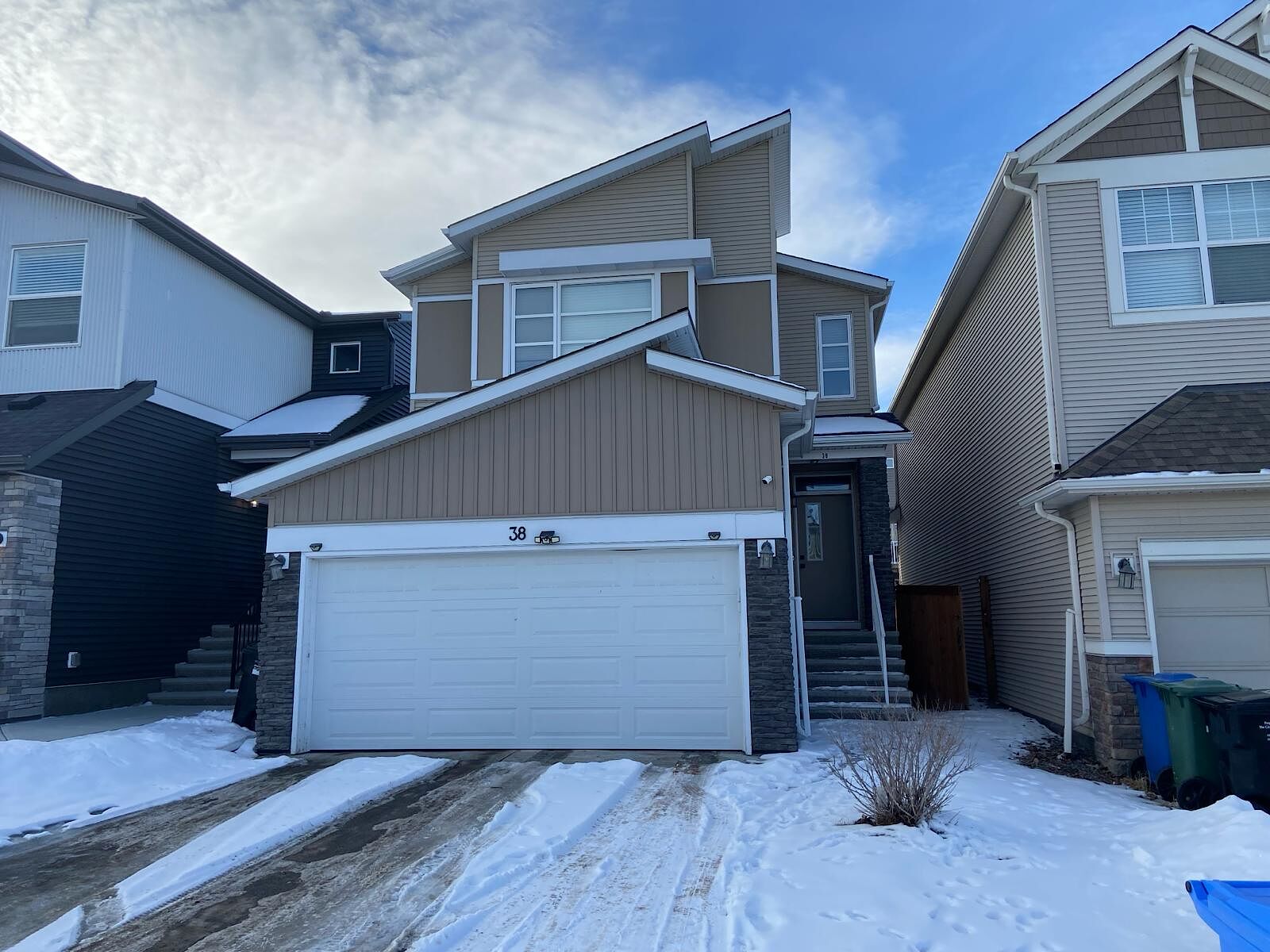 Calgary 2 bedrooms Basement for rent. Property photo: 561236-1