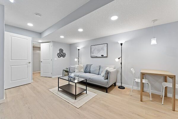 Calgary 1 bedroom Basement for rent. Property photo: 562135-3