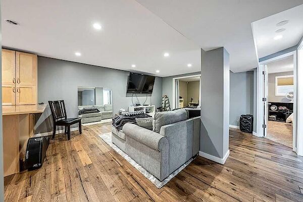 Calgary 2 bedrooms Basement for rent. Property photo: 562271-3