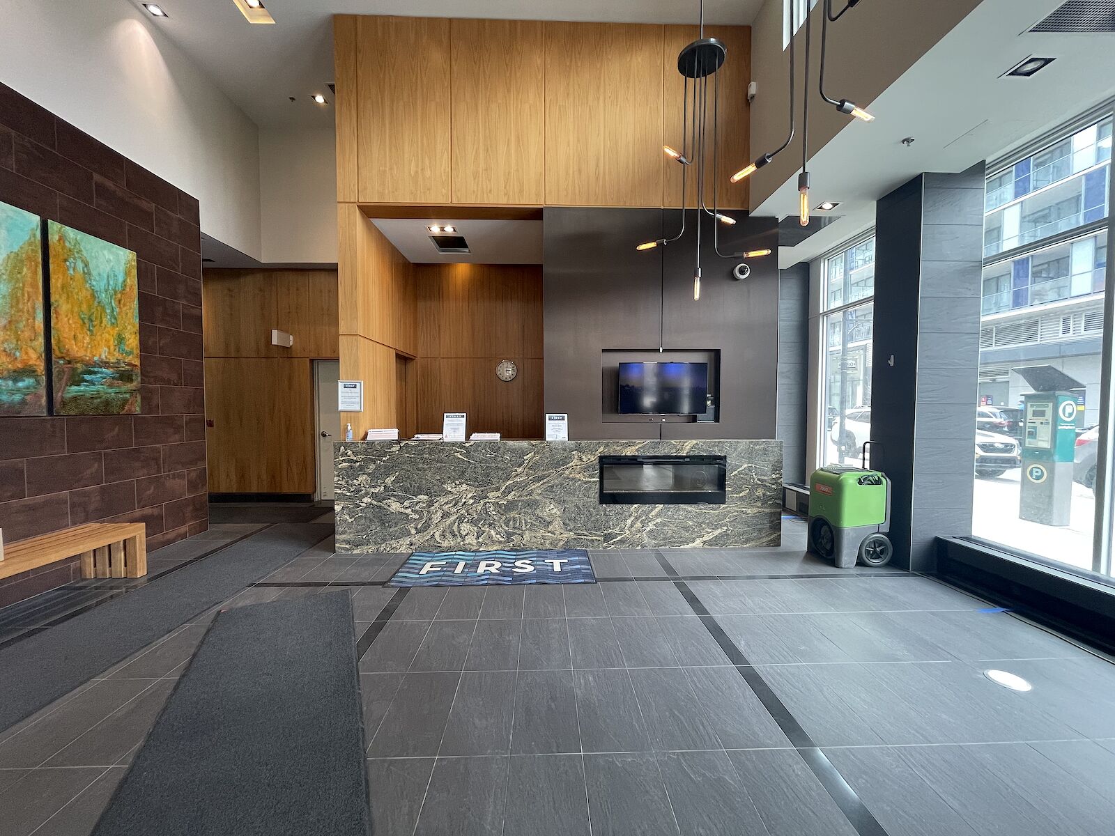 Calgary 1 bedroom Condo Unit for rent. Property photo: 562274-1