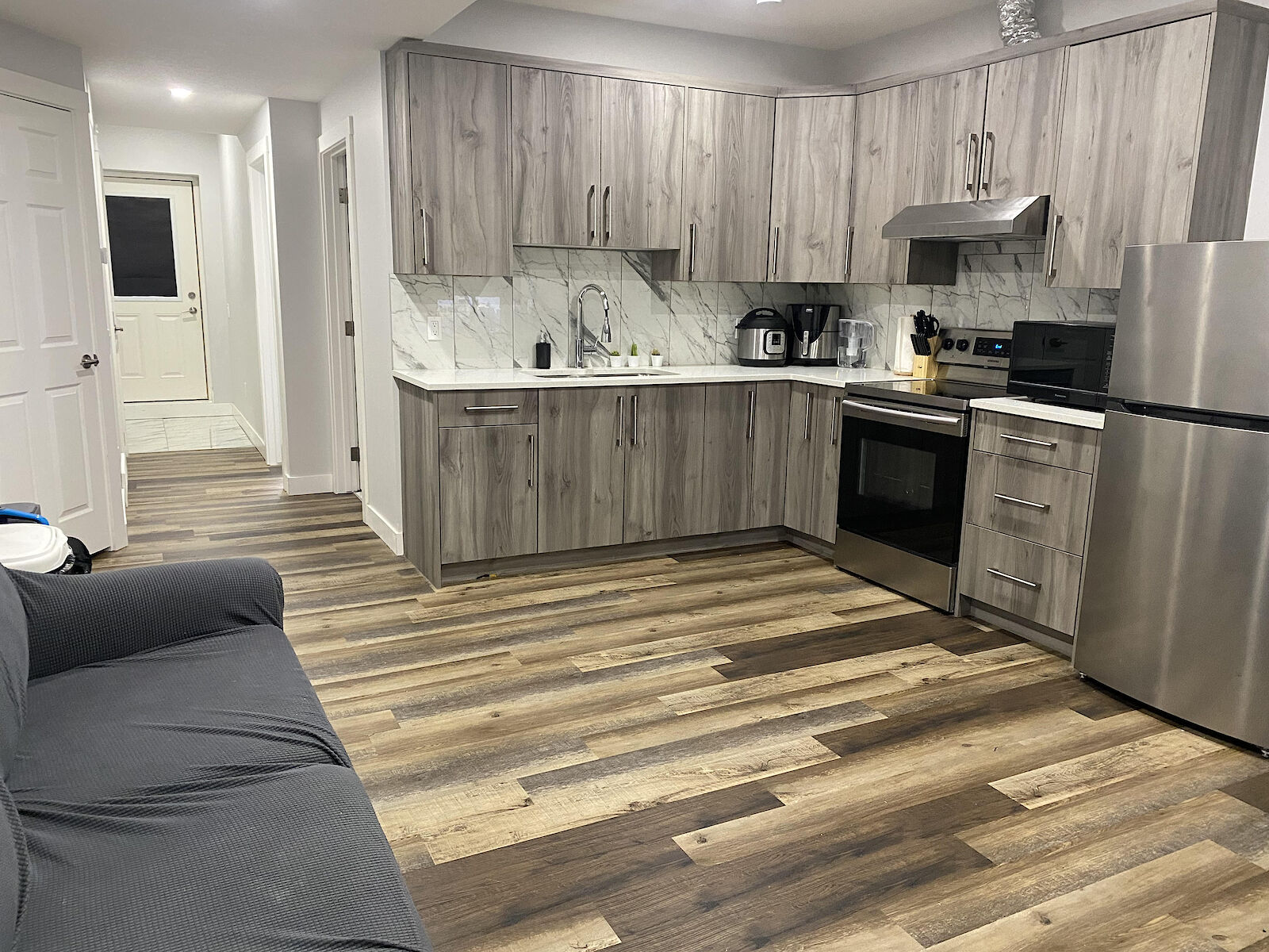 Calgary 2 bedrooms Basement for rent. Property photo: 562706-1