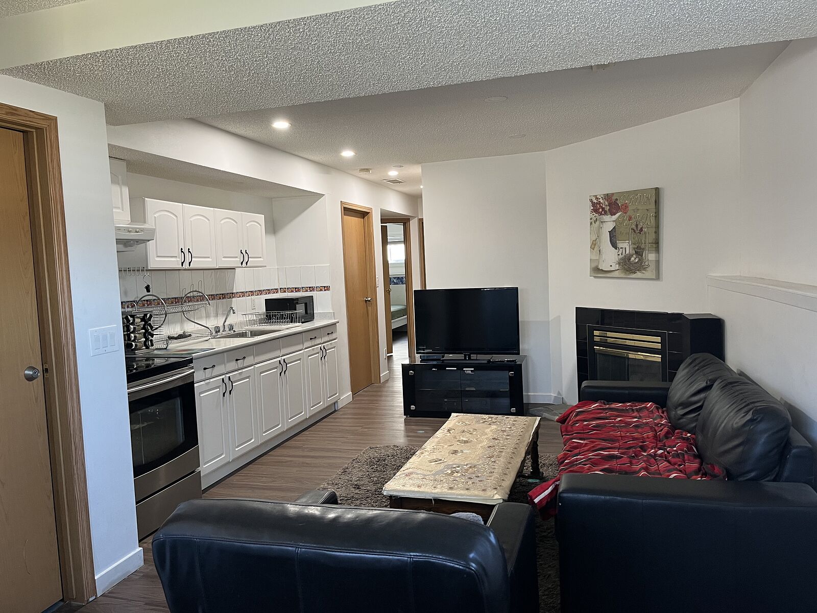 Calgary 2 bedrooms Basement for rent. Property photo: 562991-1