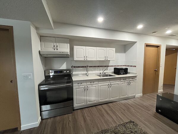 Calgary 2 bedrooms Basement for rent. Property photo: 562991-3