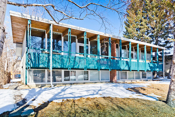 Calgary 6 bedrooms Room For Rent for rent. Property photo: 563442-2