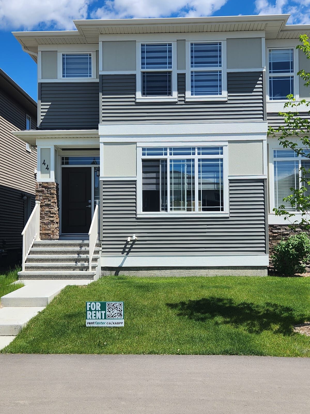 Calgary 3 bedrooms Duplex for rent. Property photo: 563488-1