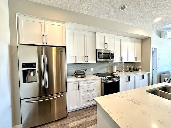 Calgary 2 bedrooms Condo Unit for rent. Property photo: 563604-2