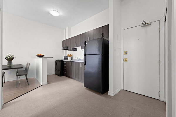 Brantford 2 bedrooms Apartment for rent. Property photo: 563654-2